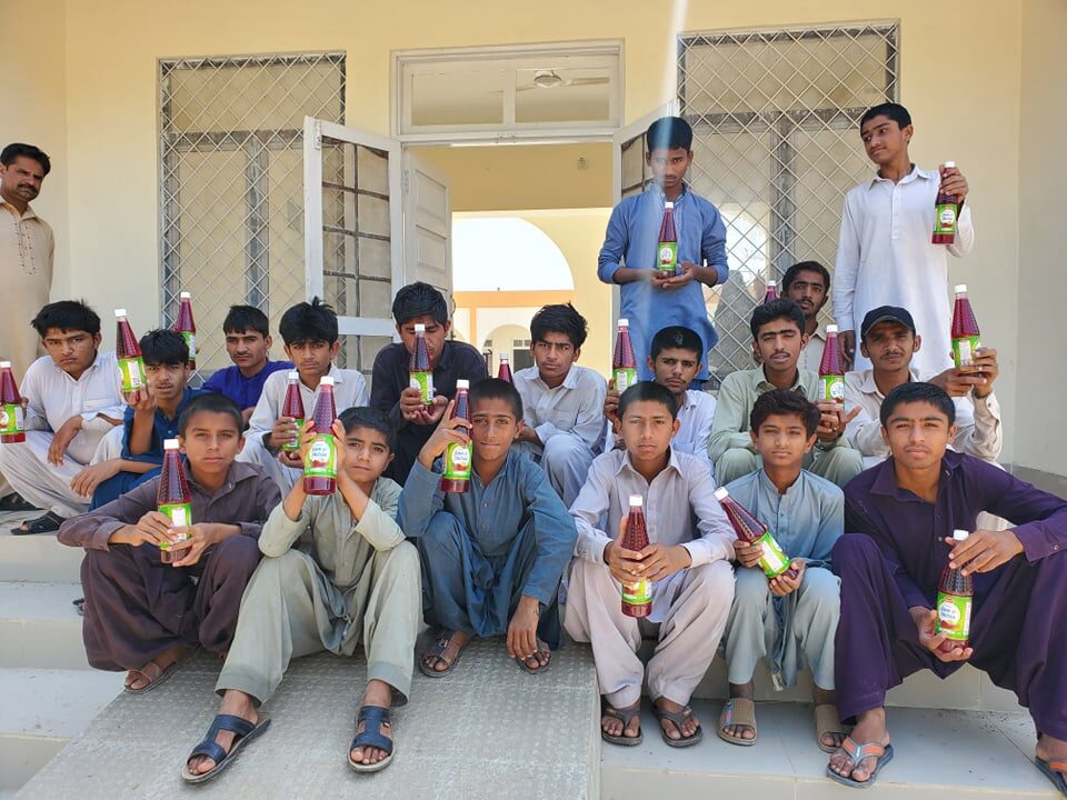 Young participants receiving community support